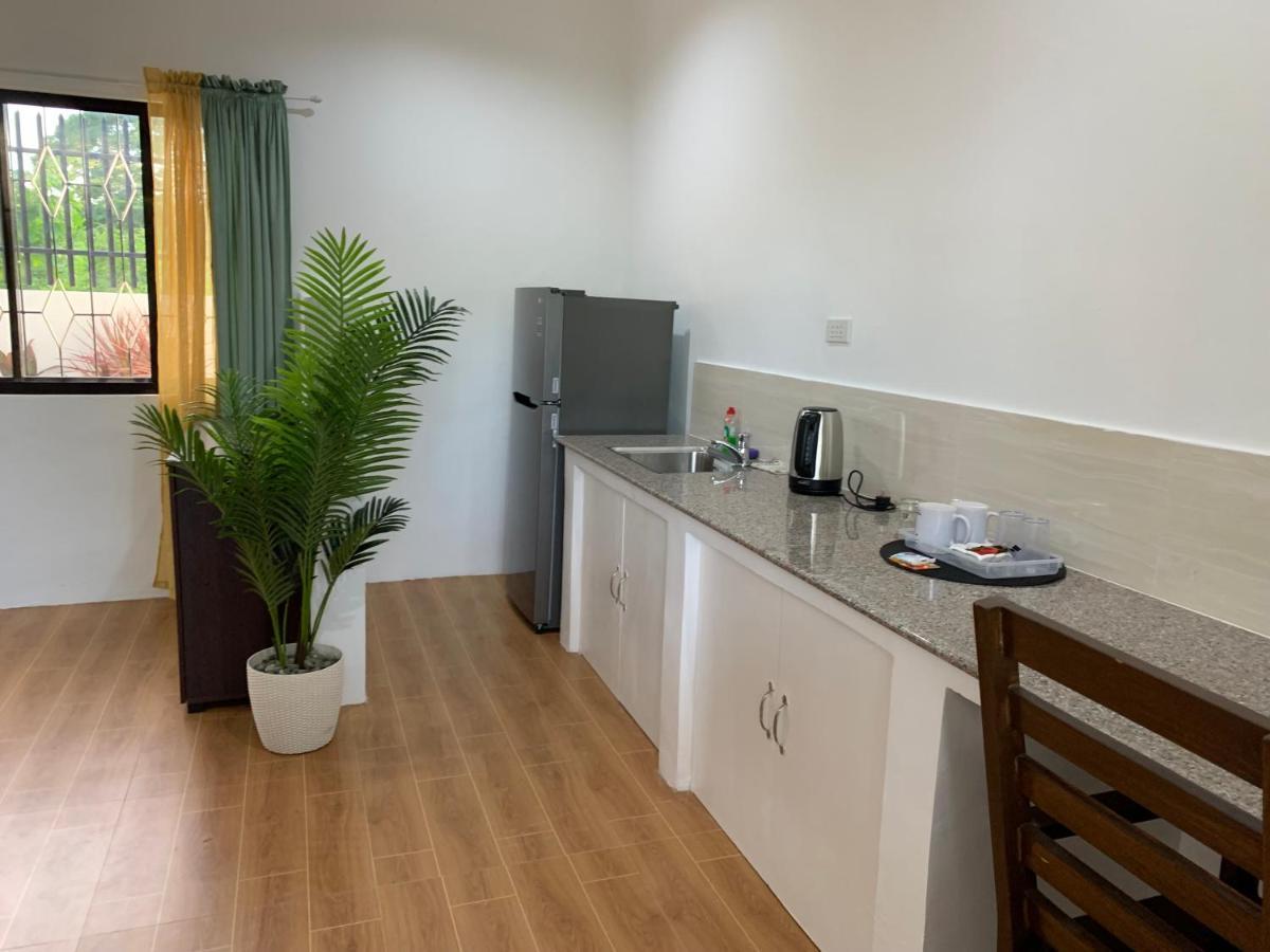 Palm Tree Lodge Moalboal Bagian luar foto