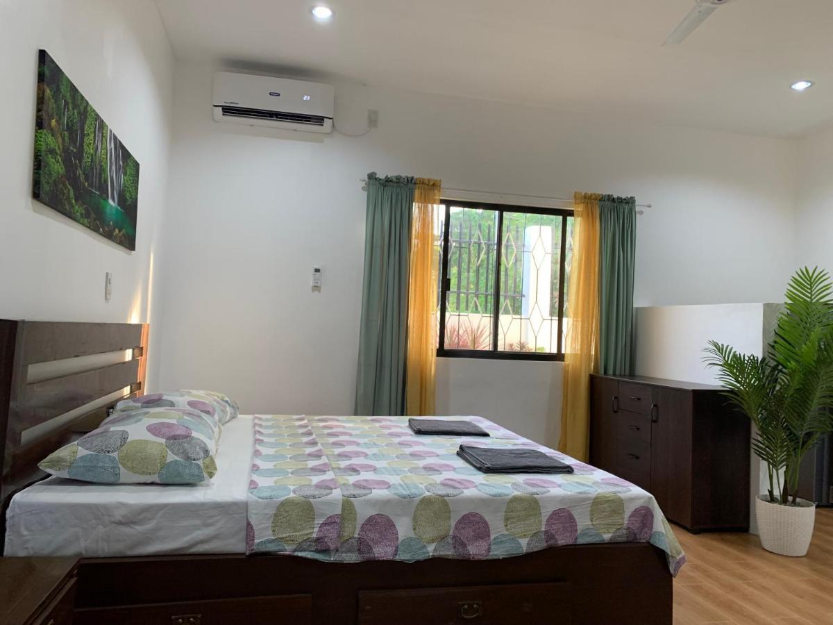 Palm Tree Lodge Moalboal Bagian luar foto